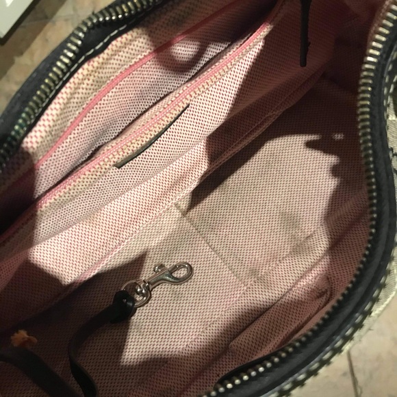 Dooney & Bourke Black Gray Cream Bag. - Picture 7 of 10